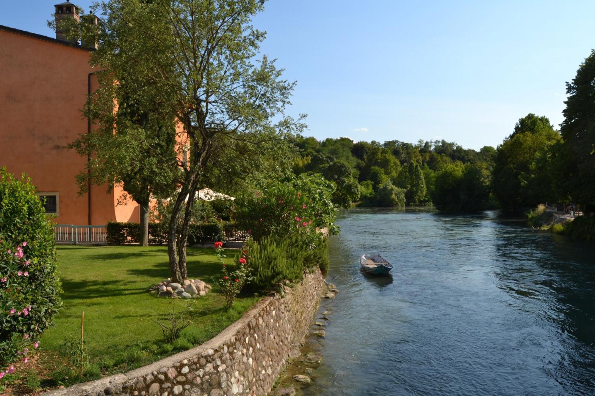 Le Finestre Su Borghetto Hotel Valeggio sul Mincio Exterior photo