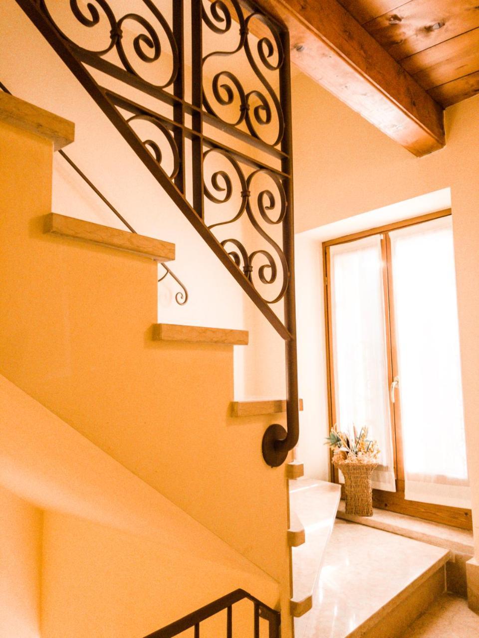 Le Finestre Su Borghetto Hotel Valeggio sul Mincio Exterior photo
